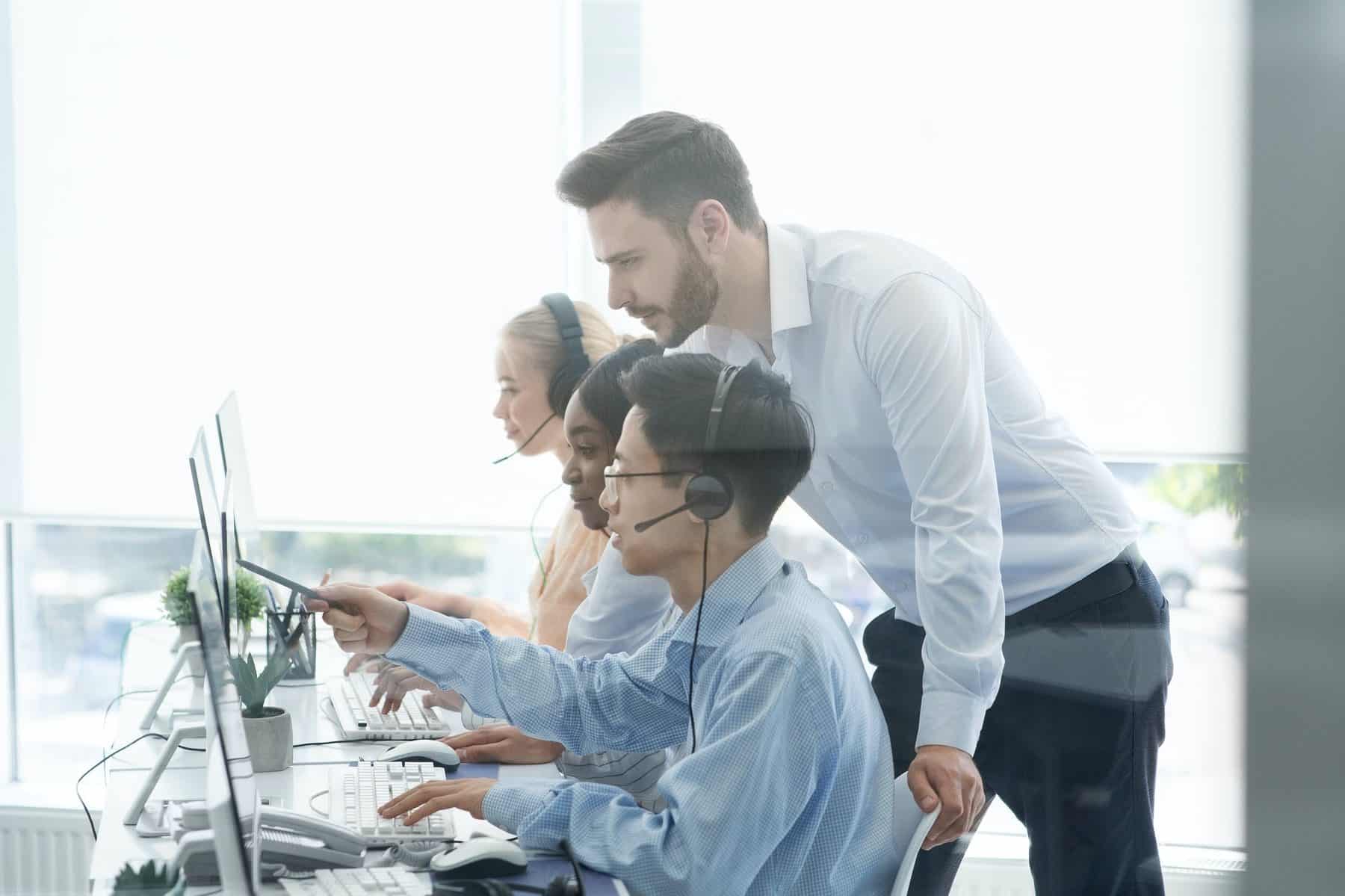 AI được giám sát: Tìm hiểu cách nó có thể cách mạng hóa doanh nghiệp của bạn ngay bây giờ!